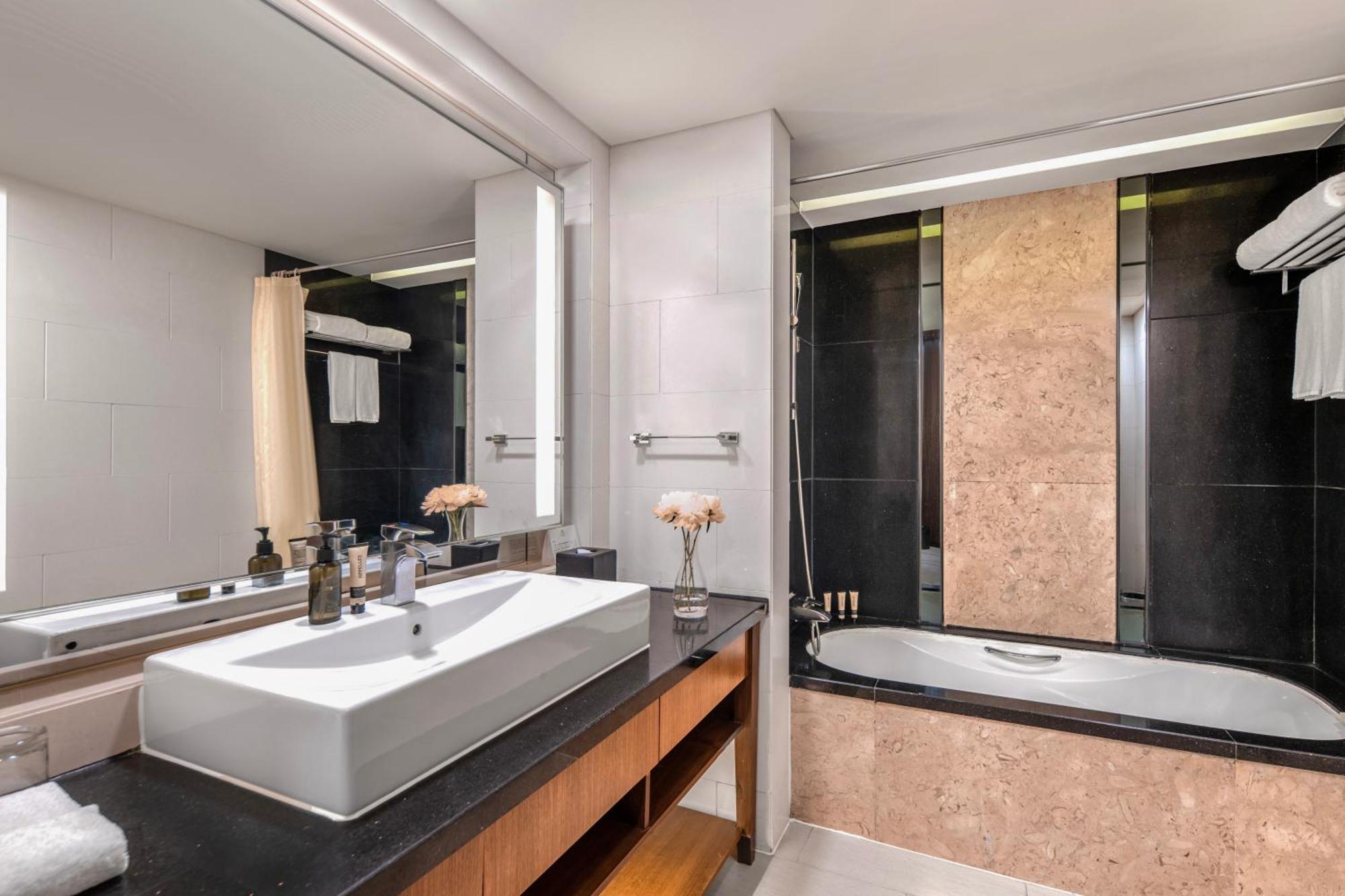 Ascott Huai Hai Road Shanghai, Xintiandi Екстериор снимка