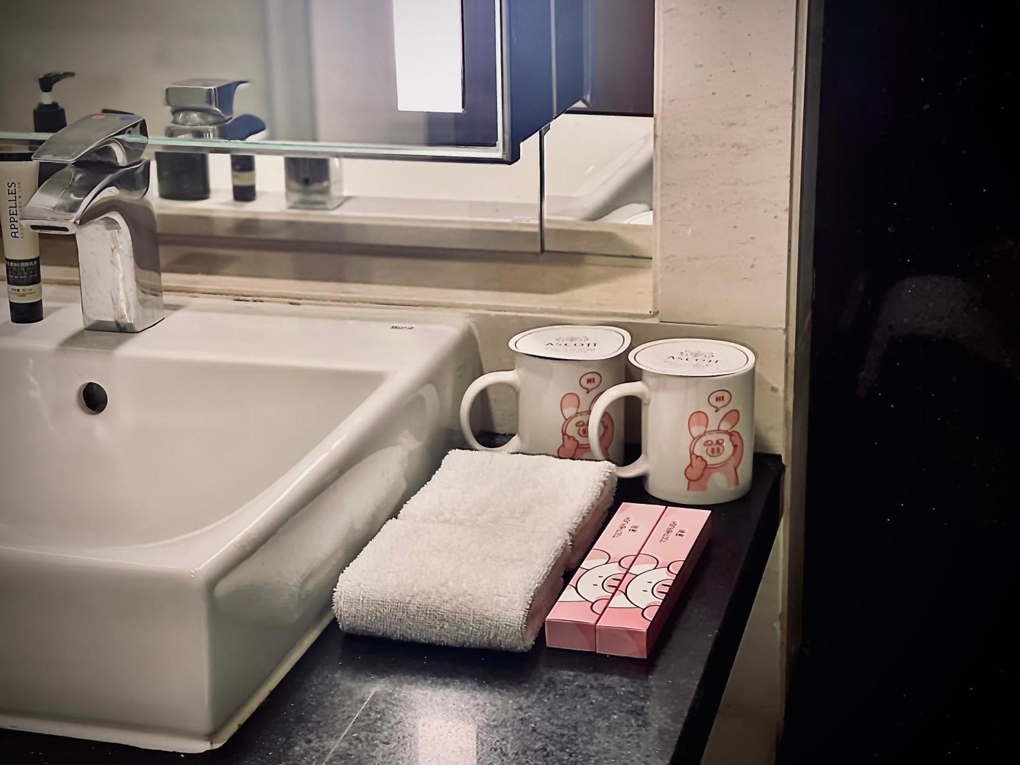 Ascott Huai Hai Road Shanghai, Xintiandi Екстериор снимка